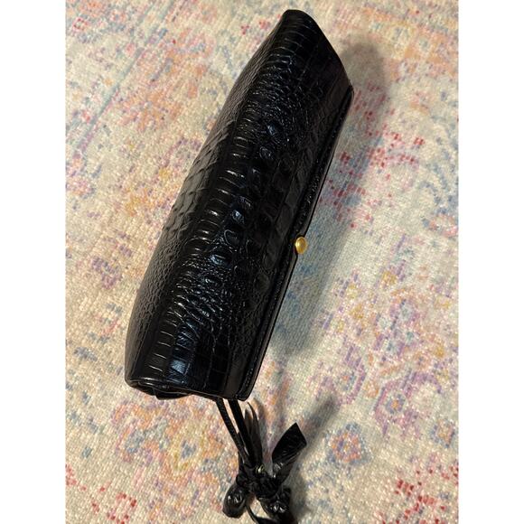 Brahmin Black Croc Embossed Leather Clutch With Roses Bag Charm Wristlet - Picture 8 of 16